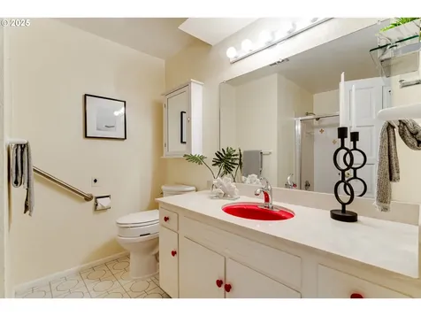 2595 Highland Oaks Drive Eugene OR 97405
