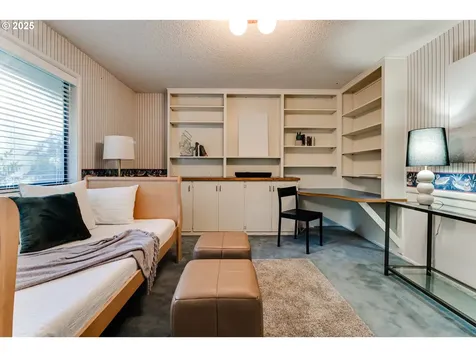 2595 Highland Oaks Drive Eugene OR 97405