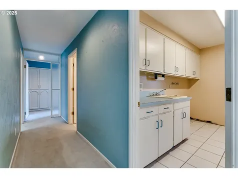 2595 Highland Oaks Drive Eugene OR 97405