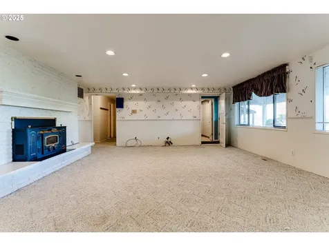 2595 Highland Oaks Drive Eugene OR 97405