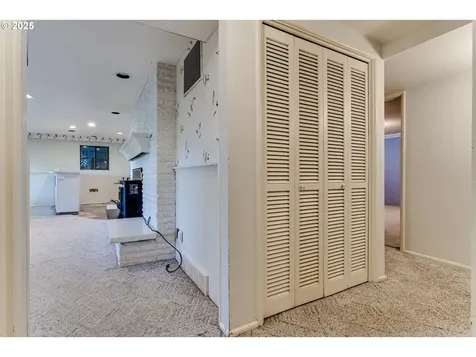 2595 Highland Oaks Drive Eugene OR 97405