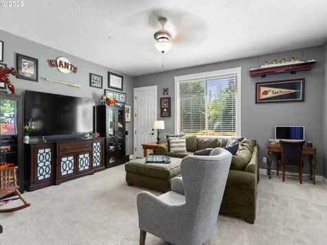 18711 NE 73rd Street Vancouver WA 98682