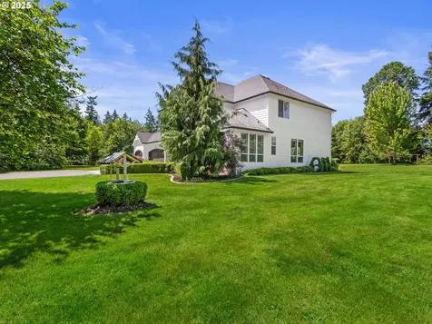 18711 NE 73rd Street Vancouver WA 98682