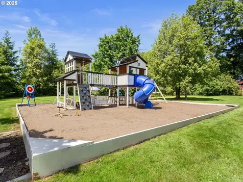 18711 NE 73rd Street Vancouver WA 98682