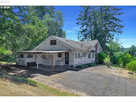 1505 E Taylor Avenue Cottage Grove OR 97424