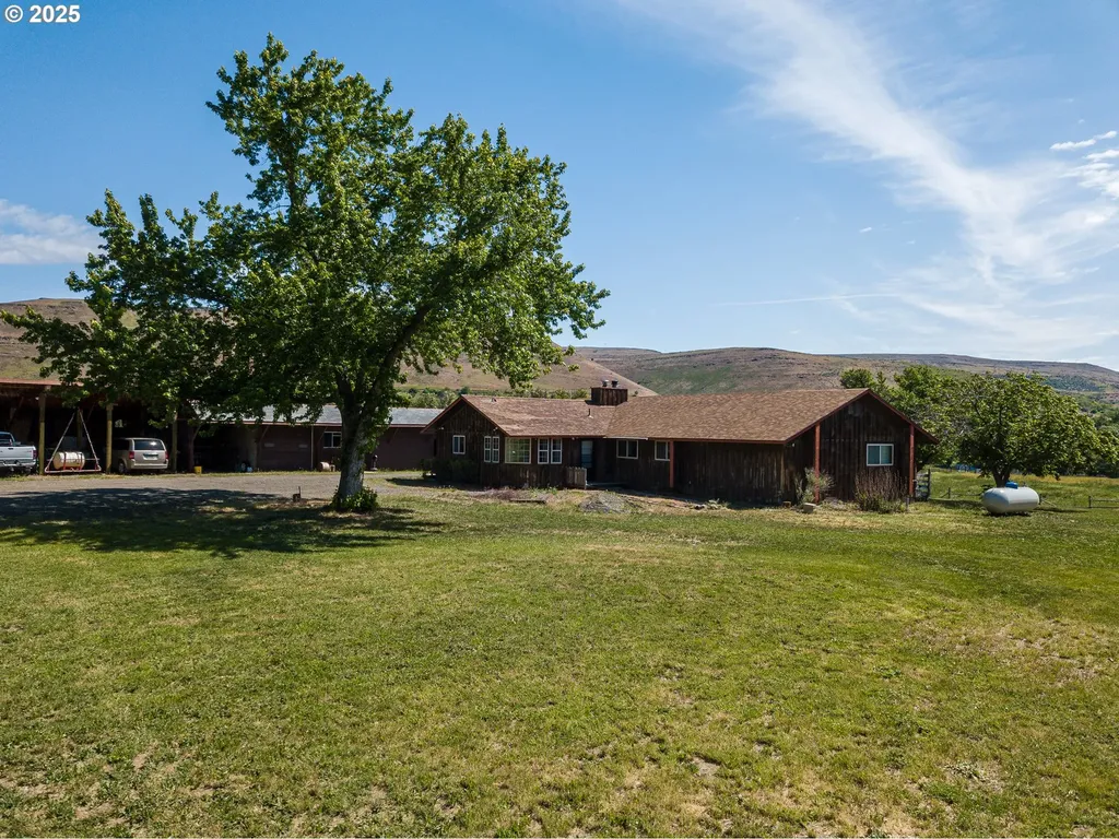 43579 Old Foothill Road Richland OR 97870