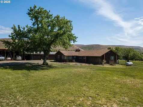 43579 Old Foothill Road Richland OR 97870