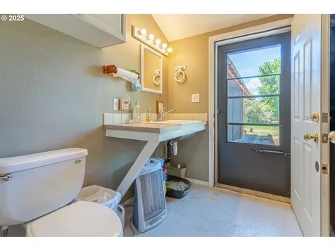 43579 Old Foothill Road Richland OR 97870