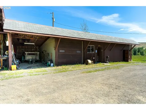 43579 Old Foothill Road Richland OR 97870