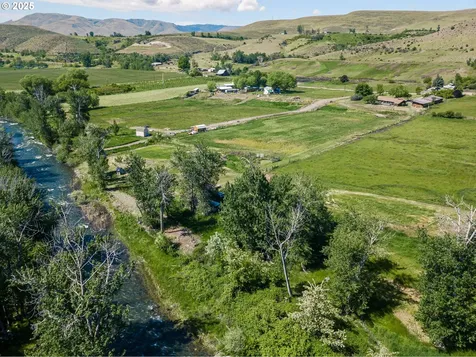 43579 Old Foothill Road Richland OR 97870