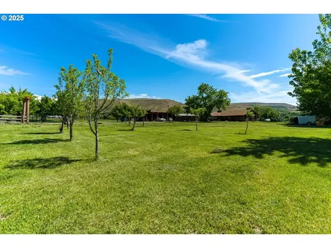 43579 Old Foothill Road Richland OR 97870