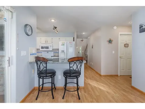 2340 S Crestline Drive Waldport OR 97394