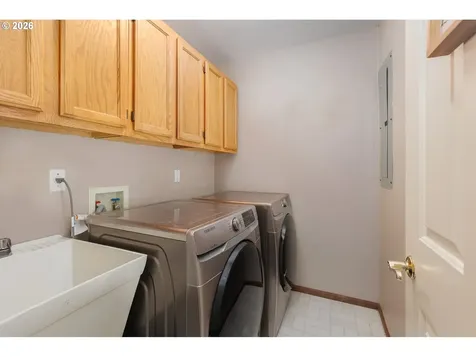 2340 S Crestline Drive Waldport OR 97394