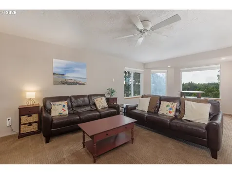 2340 S Crestline Drive Waldport OR 97394