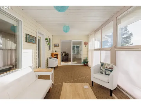 2340 S Crestline Drive Waldport OR 97394