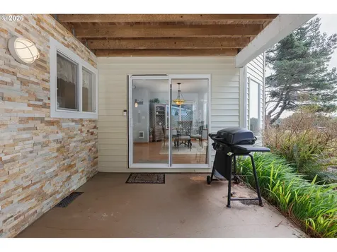 2340 S Crestline Drive Waldport OR 97394
