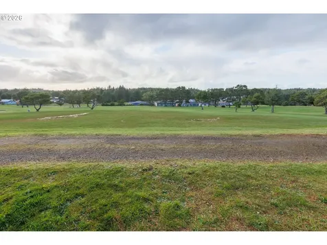 2340 S Crestline Drive Waldport OR 97394