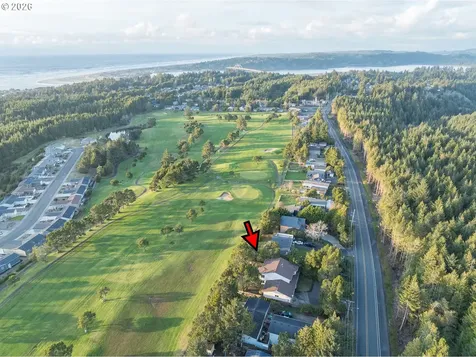 2340 S Crestline Drive Waldport OR 97394
