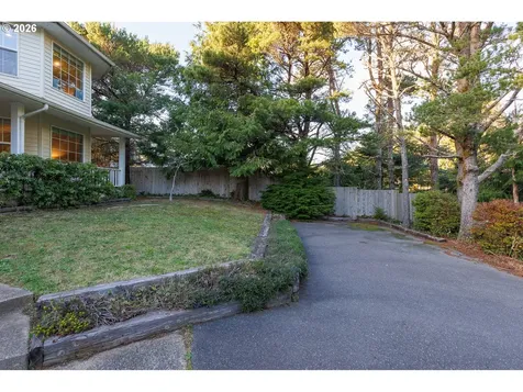2340 S Crestline Drive Waldport OR 97394