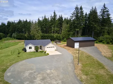 560 Park Road Winlock WA 98596