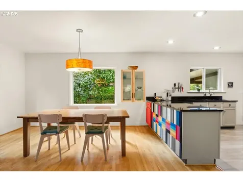 6610 SW Canyon Lane Portland OR 97225