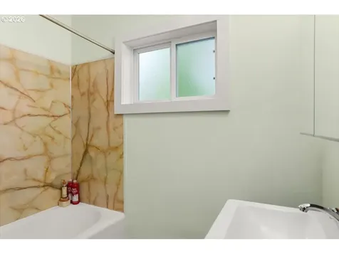 6610 SW Canyon Lane Portland OR 97225