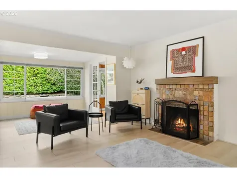 6610 SW Canyon Lane Portland OR 97225