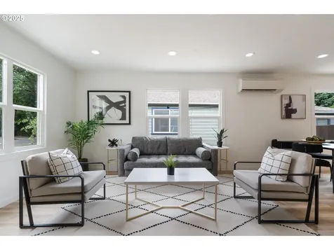 205 NE Stanton Street Portland OR 97212