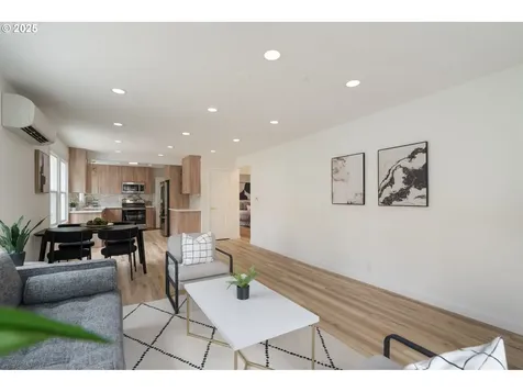205 NE Stanton Street Portland OR 97212