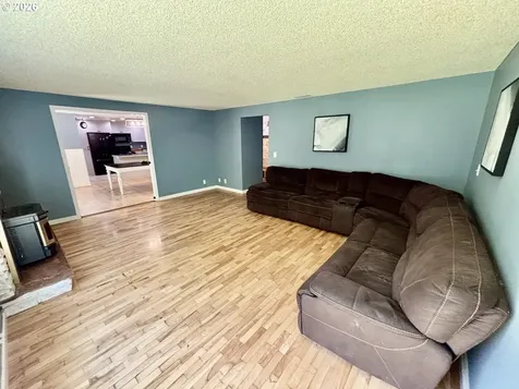 38684 Natures Garden Street Springfield OR 97478