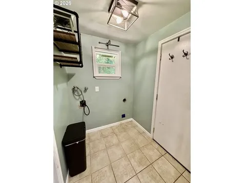 38684 Natures Garden Street Springfield OR 97478