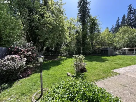 38684 Natures Garden Street Springfield OR 97478