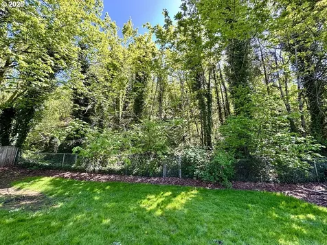 38684 Natures Garden Street Springfield OR 97478
