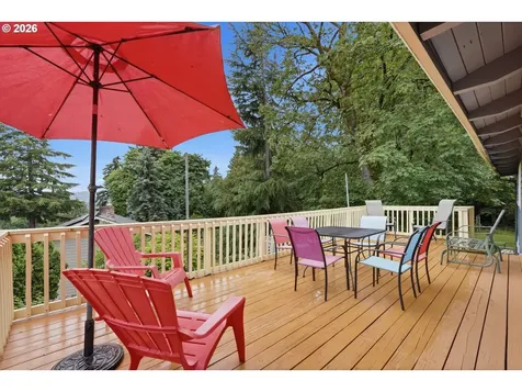 6717 Oakridge Drive Gladstone OR 97027
