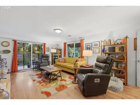 6717 Oakridge Drive Gladstone OR 97027