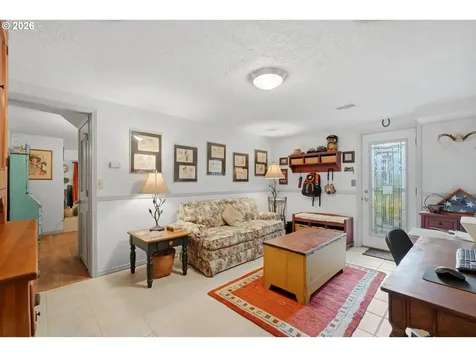 6717 Oakridge Drive Gladstone OR 97027