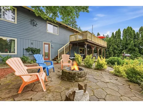 6717 Oakridge Drive Gladstone OR 97027