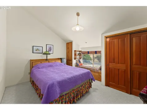 325 Beals Creek Road Canyonville OR 97417