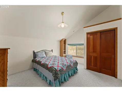 325 Beals Creek Road Canyonville OR 97417