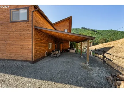 325 Beals Creek Road Canyonville OR 97417