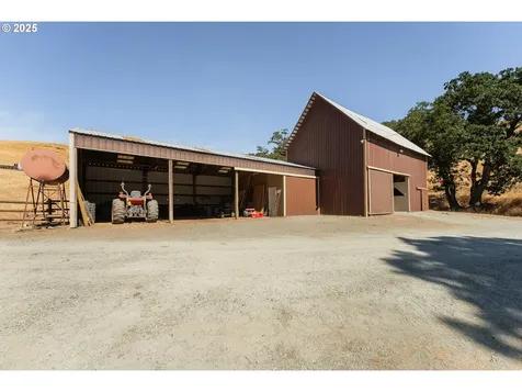325 Beals Creek Road Canyonville OR 97417