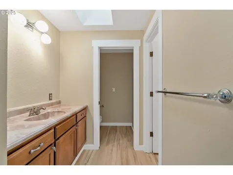 814 NE 196th Avenue Portland OR 97230