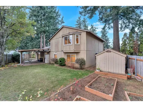 814 NE 196th Avenue Portland OR 97230