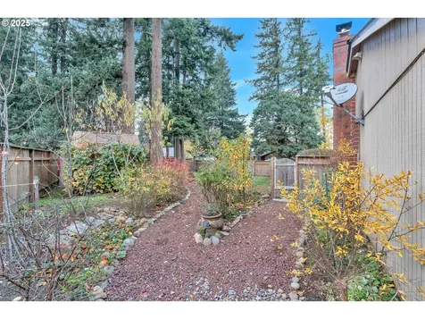 814 NE 196th Avenue Portland OR 97230