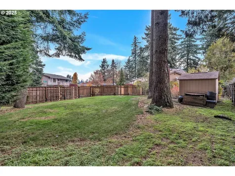 814 NE 196th Avenue Portland OR 97230