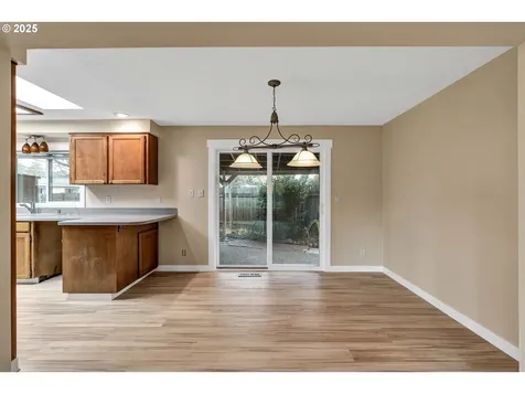 814 NE 196th Avenue Portland OR 97230