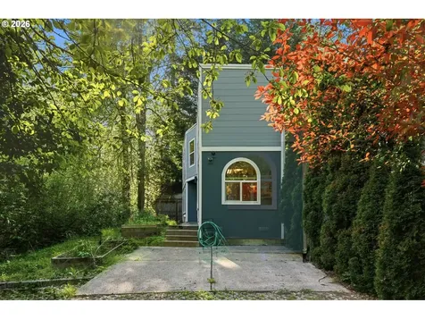 11015 SW 41st Avenue Portland OR 97219