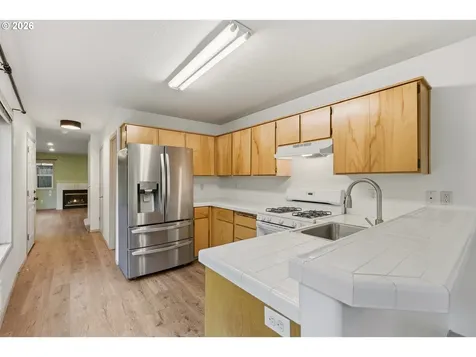 11015 SW 41st Avenue Portland OR 97219