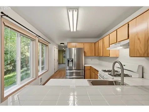 11015 SW 41st Avenue Portland OR 97219