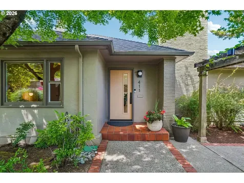 411 SE 65th Avenue Portland OR 97215